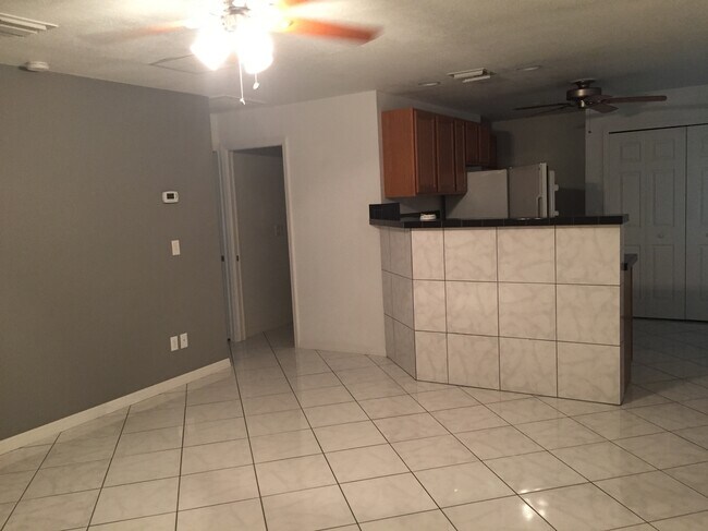 Building Photo - 2025 Curryville Rd