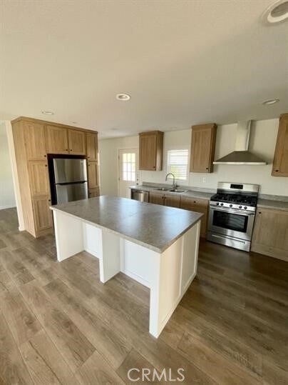 Building Photo - 120 Diana St