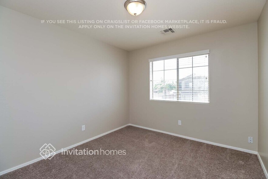Building Photo - 2224 W Silver Creek Ln