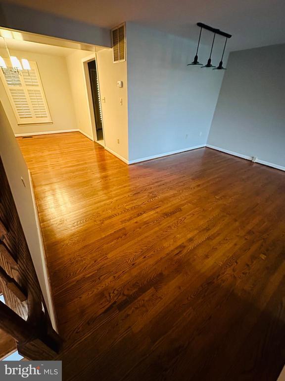 Building Photo - 8206 Red Wing Ct