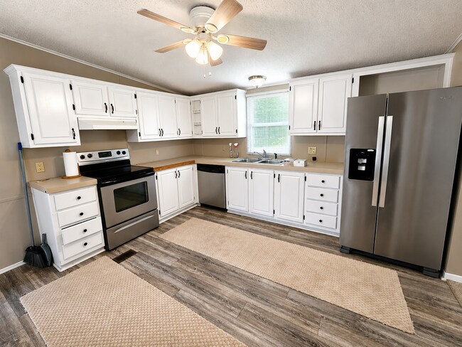 Building Photo - 801 Jetty Ct