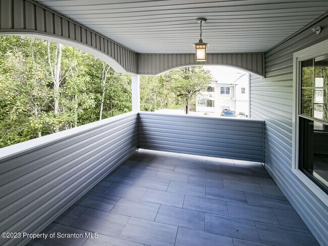 Building Photo - 163 Bianca Wy