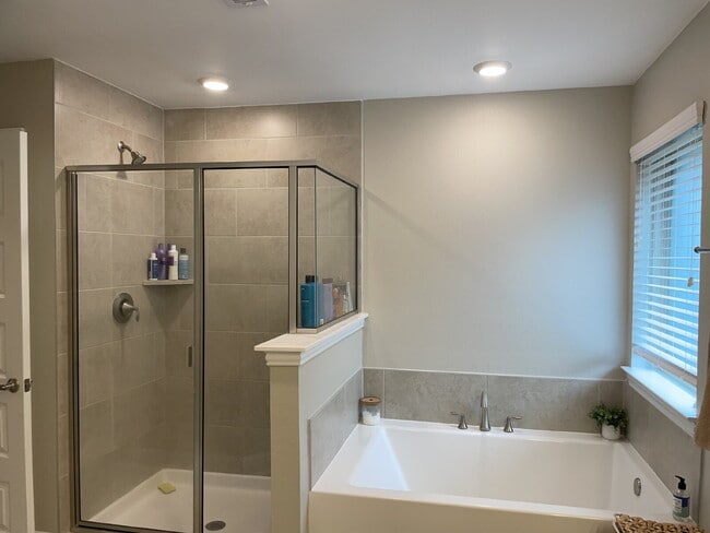 Building Photo - Stylish Single-Story Home with Open-Concept Living in Montgomery!