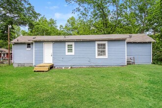 Building Photo - 3BR / 2BA Home for Rent in Griffin, GA – First Month FREE