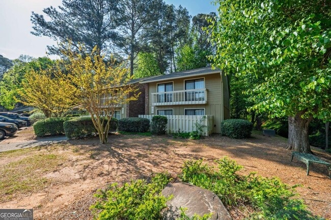 Building Photo - 2618 Stoney Creek Rd SE