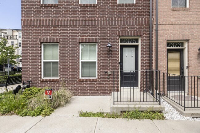 Building Photo - 2375 Wyeth St
