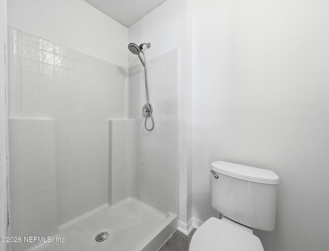 Building Photo - 8451 Oak Crossing Dr W