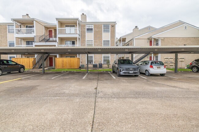 Building Photo - 2750 Holly Hall St