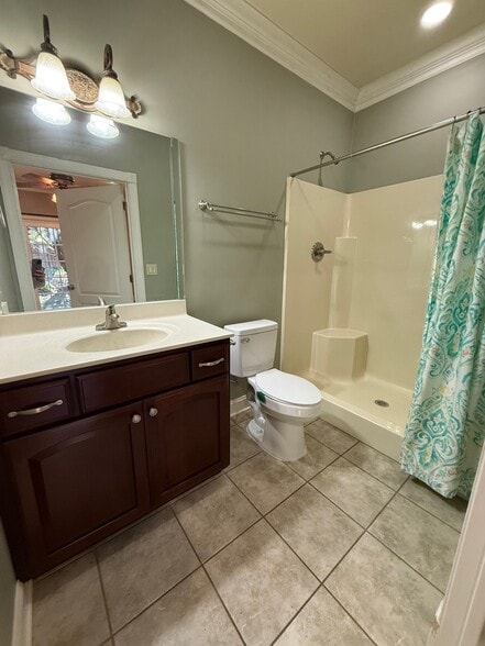 Building Photo - 111 Renee Ln