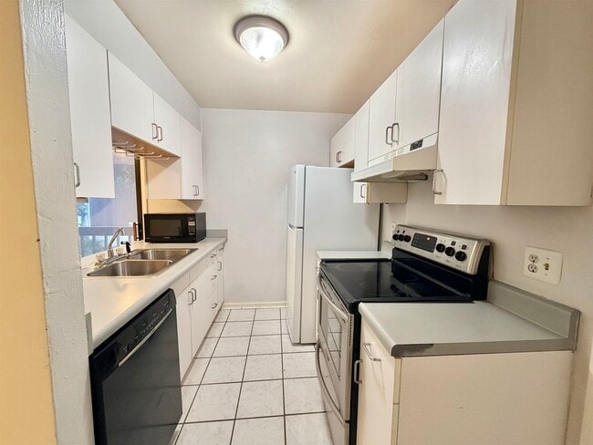 Building Photo - 782 Timberway Ct