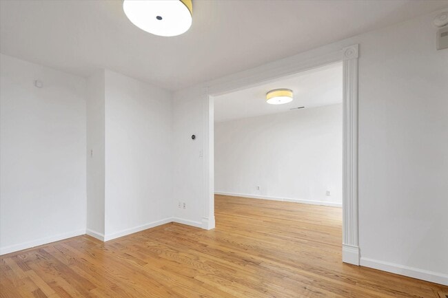 Building Photo - Two Bedroom Condo in Hayes Valley - Please Contact for Showing Availability!