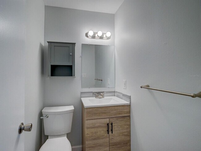 Building Photo - 1007 Sumner Blvd