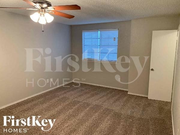 Building Photo - 15511 Evergreen Grove Dr