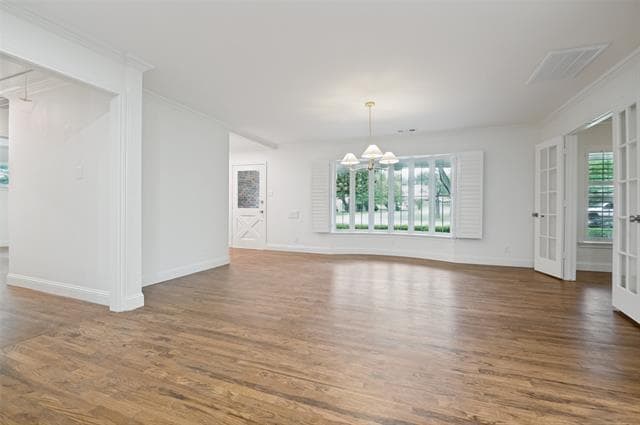 Building Photo - 705 Tarryall Dr