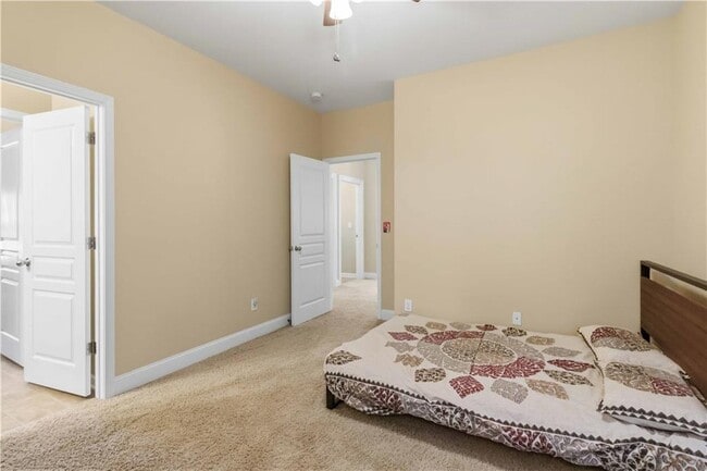 Building Photo - 5310 Breckinridge Ln
