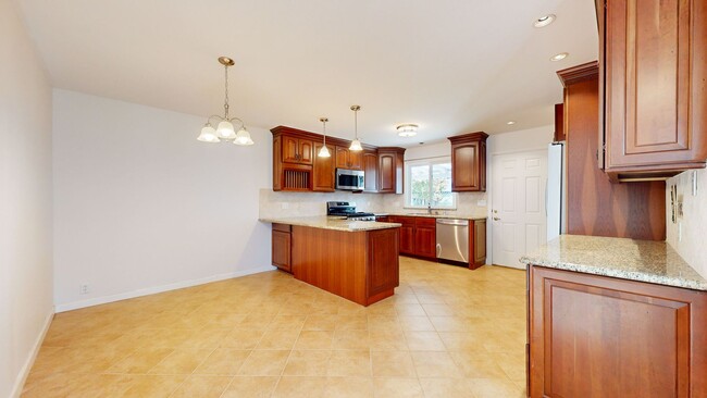 Building Photo - Beautiful Home In Desirable San Ramon!