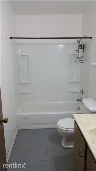 Building Photo - 714 Tullamore Ct