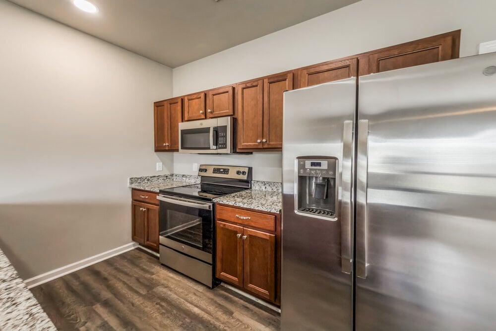 Building Photo - 2240 Lismore Dr