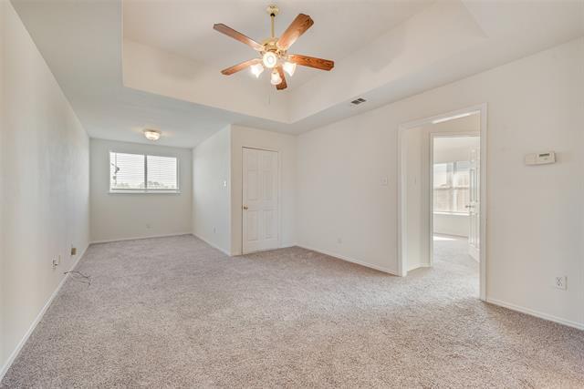 Building Photo - 3768 Menard Dr