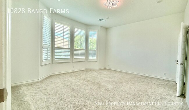 Building Photo - 10828 Bango Farms