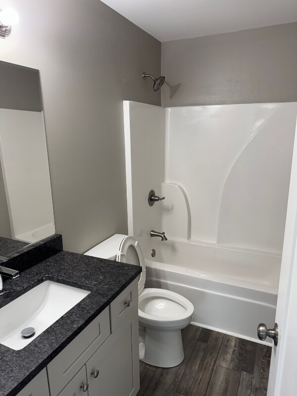 Building Photo - 623 Fondel Ln