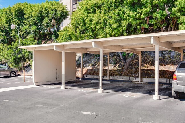 Building Photo - 2 bedroom 2 bath condo for rent in San Car...