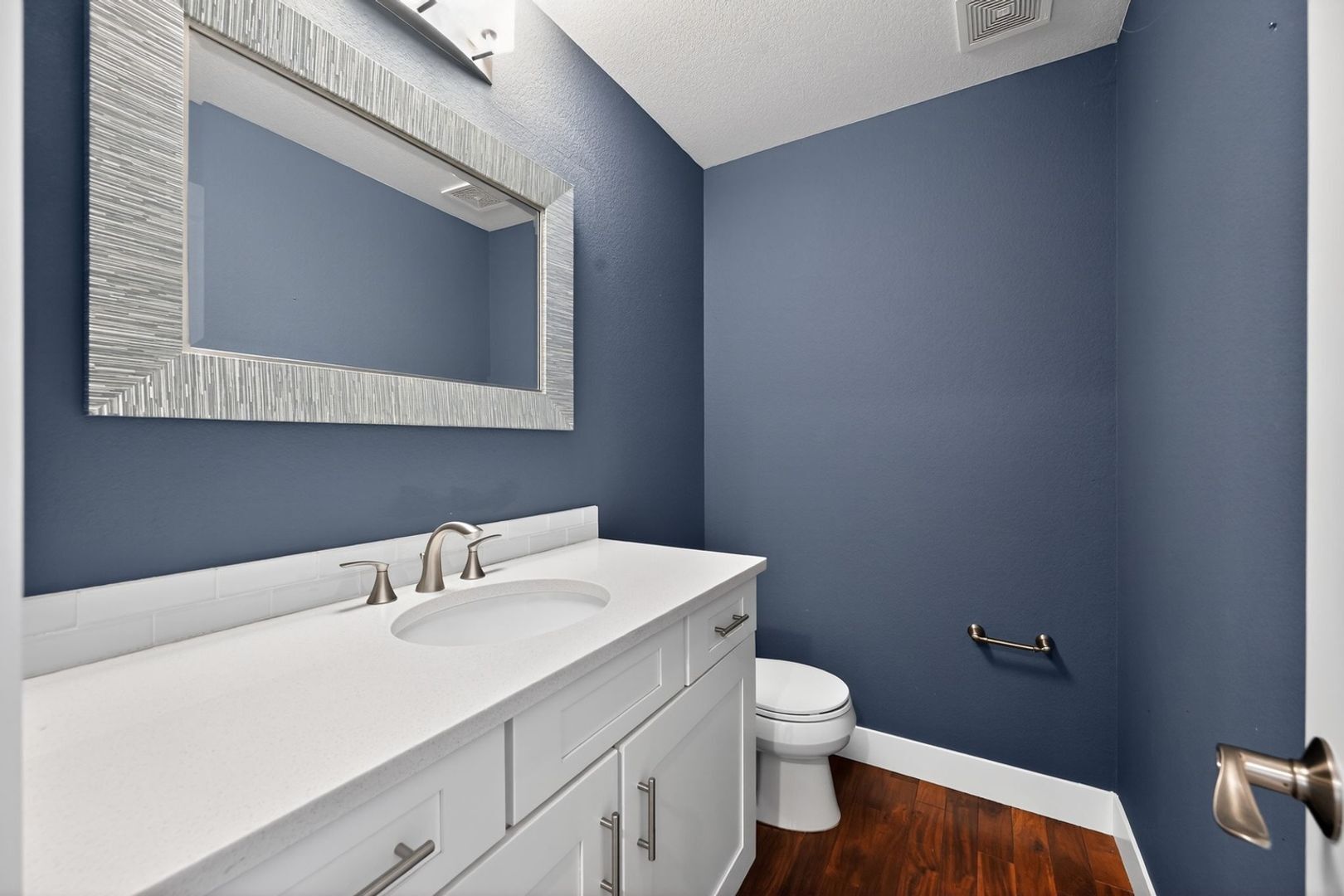 Building Photo - 1750 W 40th Ave