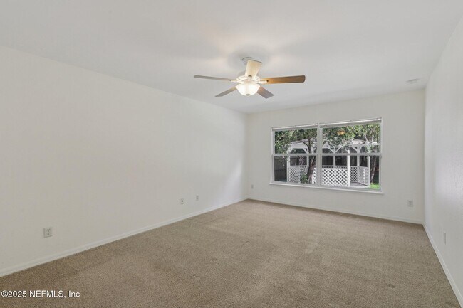 Building Photo - 350 Turtle Dove Dr