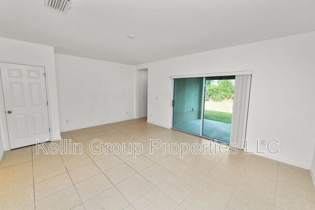 Building Photo - 271 Annabelle Way