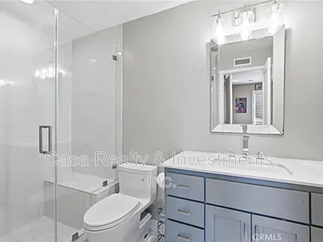 Building Photo - 3860 Amberly Dr