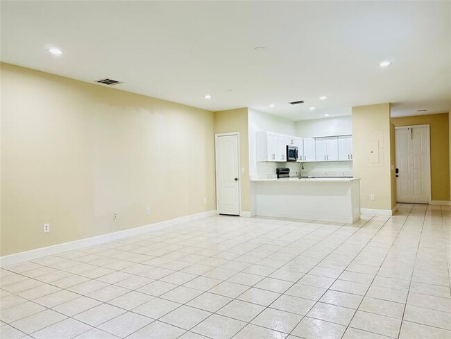 Building Photo - 4834 NW 58th Manor