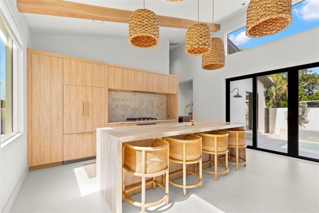 Building Photo - 150 51st St N