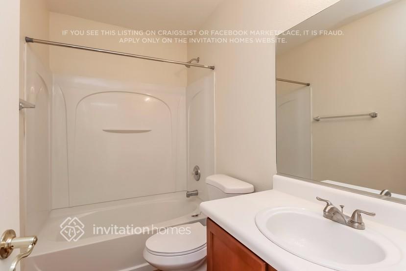 Building Photo - 3886 E Brighton Way