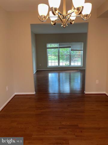 Building Photo - 2693 Maple Ridge Dr