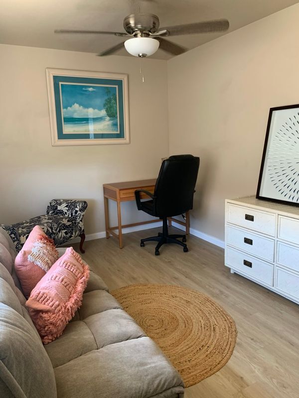 Building Photo - 250 Liholiho St