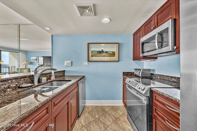 Building Photo - 322 Causeway Dr