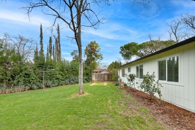 Building Photo - 7334 Grenola Way