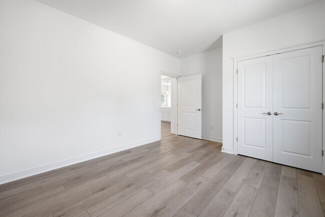 Building Photo - 21161 Baileys Ln