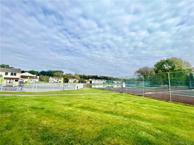 Building Photo - 51 Wood Lake Dr