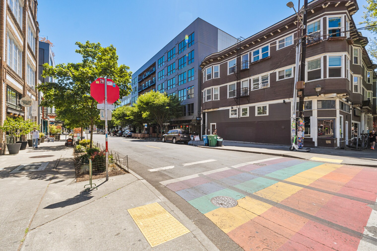 Building Photo - 1414 10th Ave
