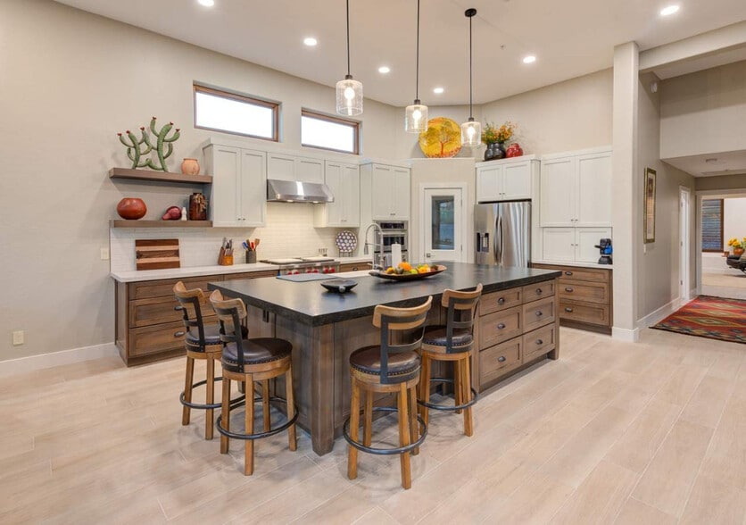 Building Photo - 7970 E Las Piedras Way