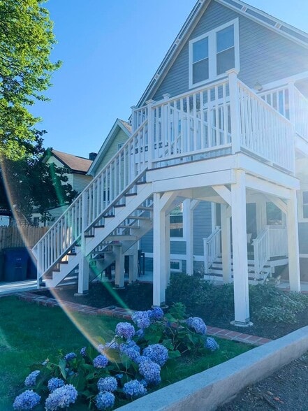 Building Photo - 503 Winchester Ave