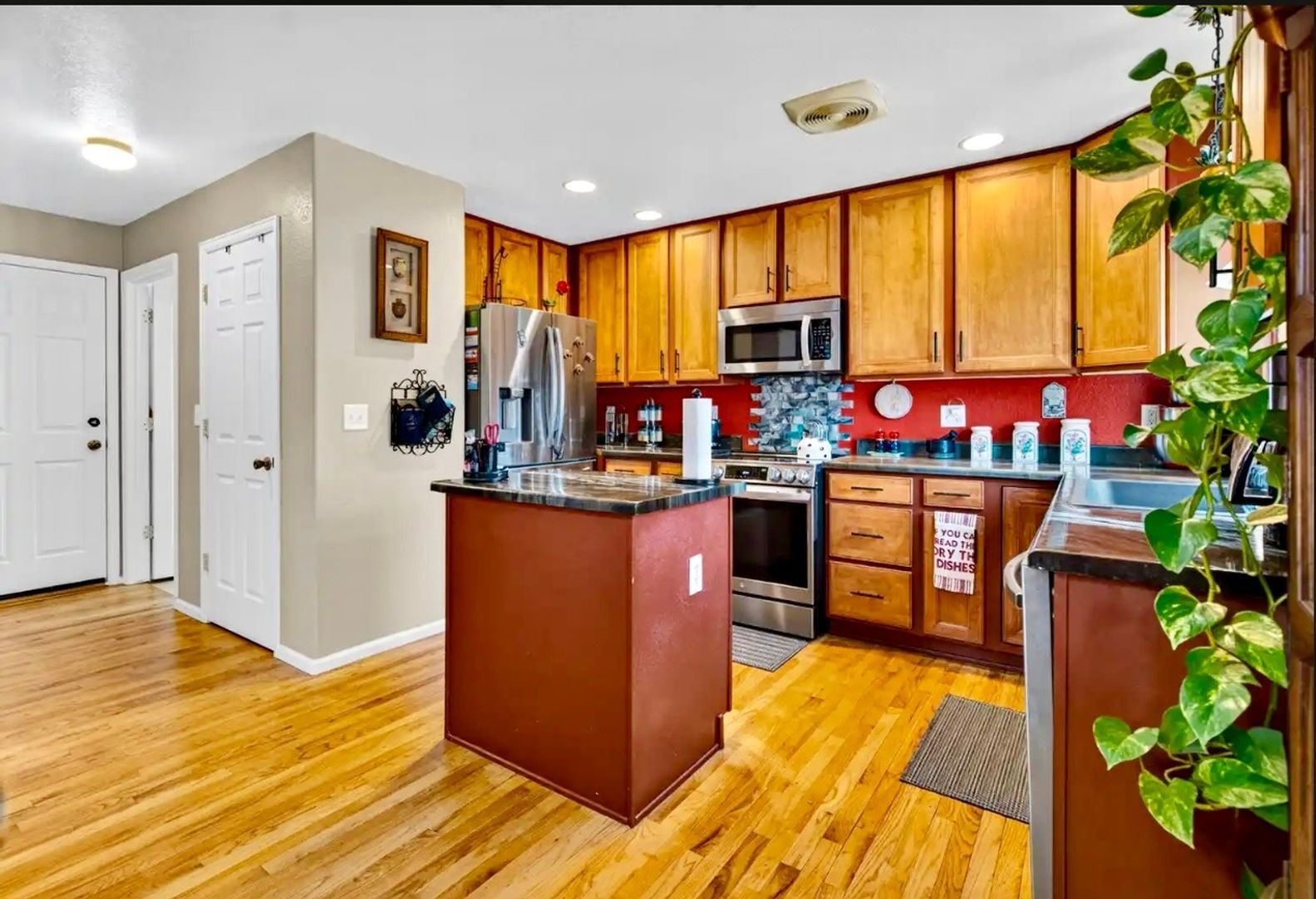 Building Photo - 20352 E Lasalle Pl
