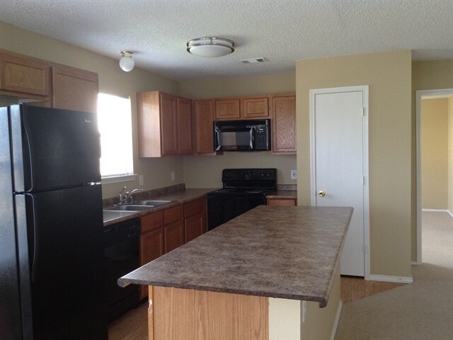 Building Photo - 601 Spillway Drive