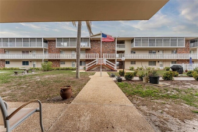 Building Photo - 3755 S School Ave