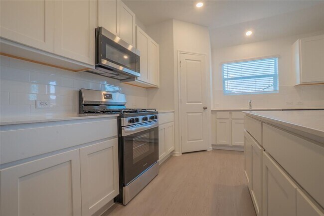 Building Photo - 107 Miglia St