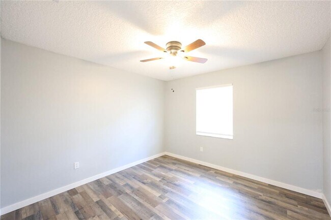 Building Photo - 2272 16th Ave SW