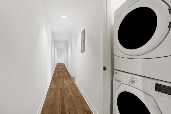 Building Photo - 4911 S Calumet Ave