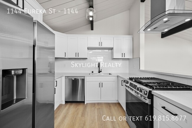 Building Photo - 1144 Eureka St
