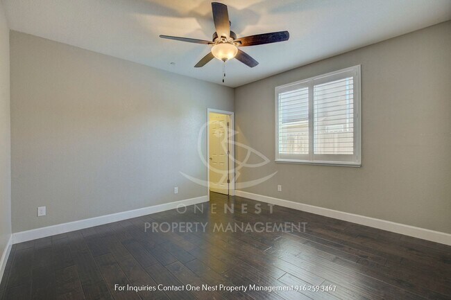 Building Photo - Offering a 6 Month Lease | 4 Bedroom 3 Bathroom Plumas Lake Beauty!